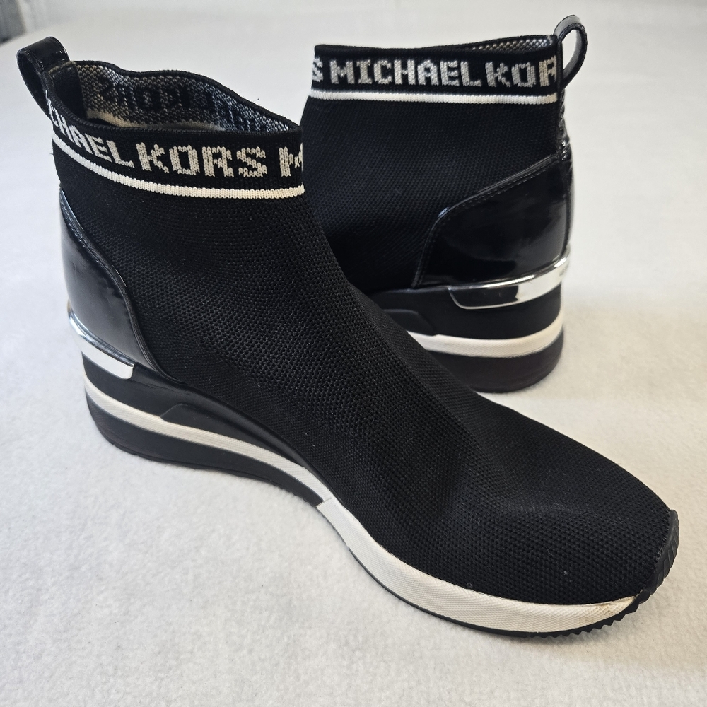 Michael Kors Skylar Booties Stretch Boots Sneakers Women’s Size 8.5